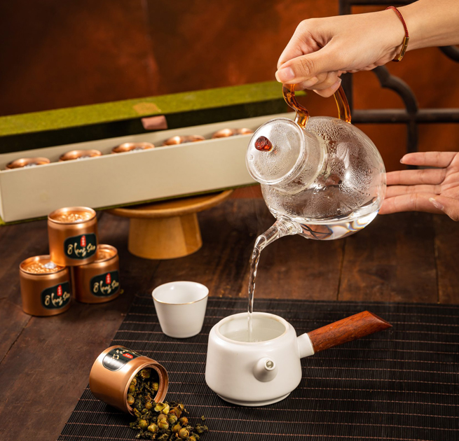 Huyền Linh Bạch Trà